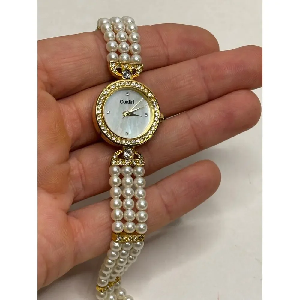Vntg Luxury Cardini Gold Tone Womens Wrist Watch UNTESTED Simulated Pearl Band